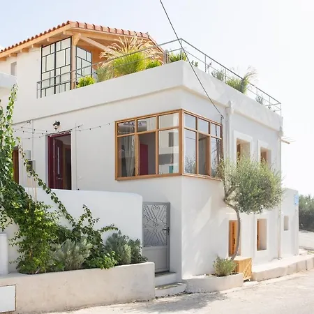 Plaka 16 - 'the Island' - Drepano, Nafplio *