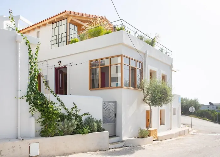 Plaka 16 - 'the Island' - Drepano, Nafplio *